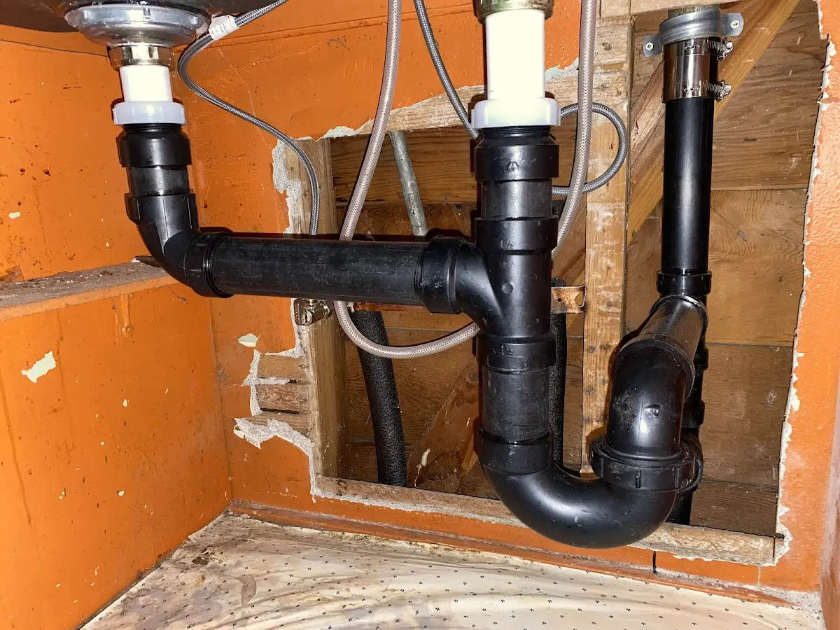 Professional Pipe Bursting equipment and tools on the job in Gleed